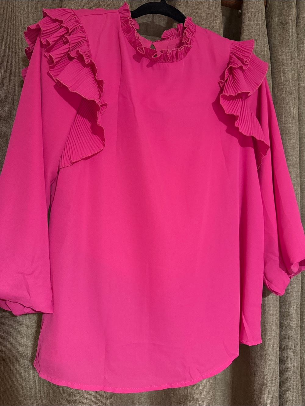 Pink quarter sleeve blouse w/ frill detail
